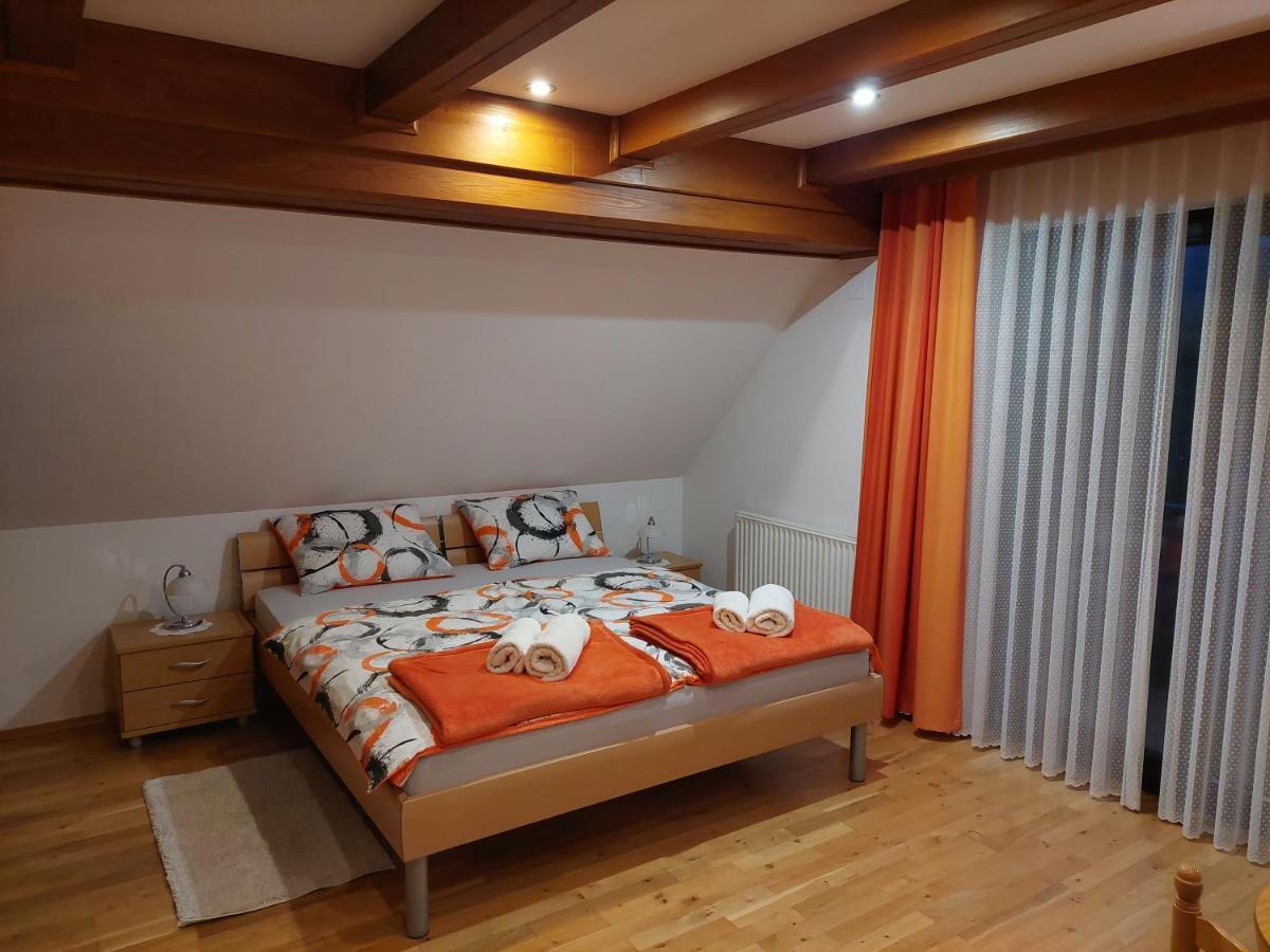 Apartmaji Vesna بوينج المظهر الخارجي الصورة