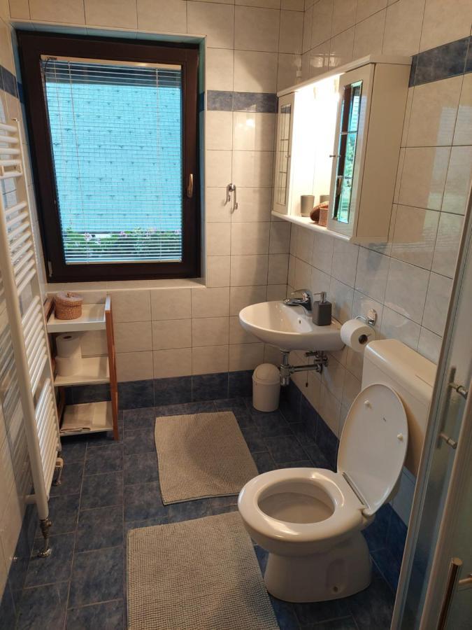 Apartmaji Vesna بوينج المظهر الخارجي الصورة