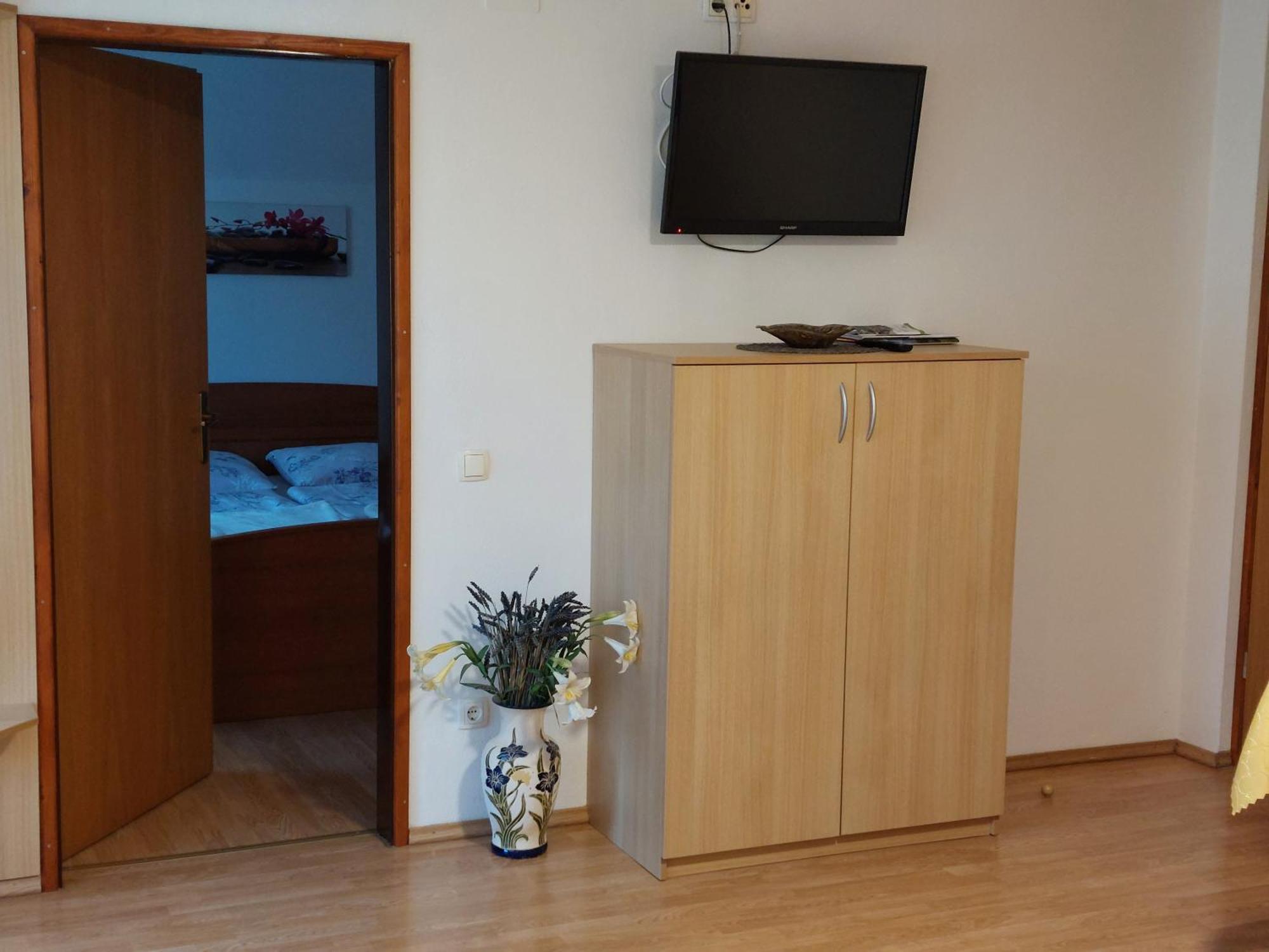 Apartmaji Vesna بوينج المظهر الخارجي الصورة