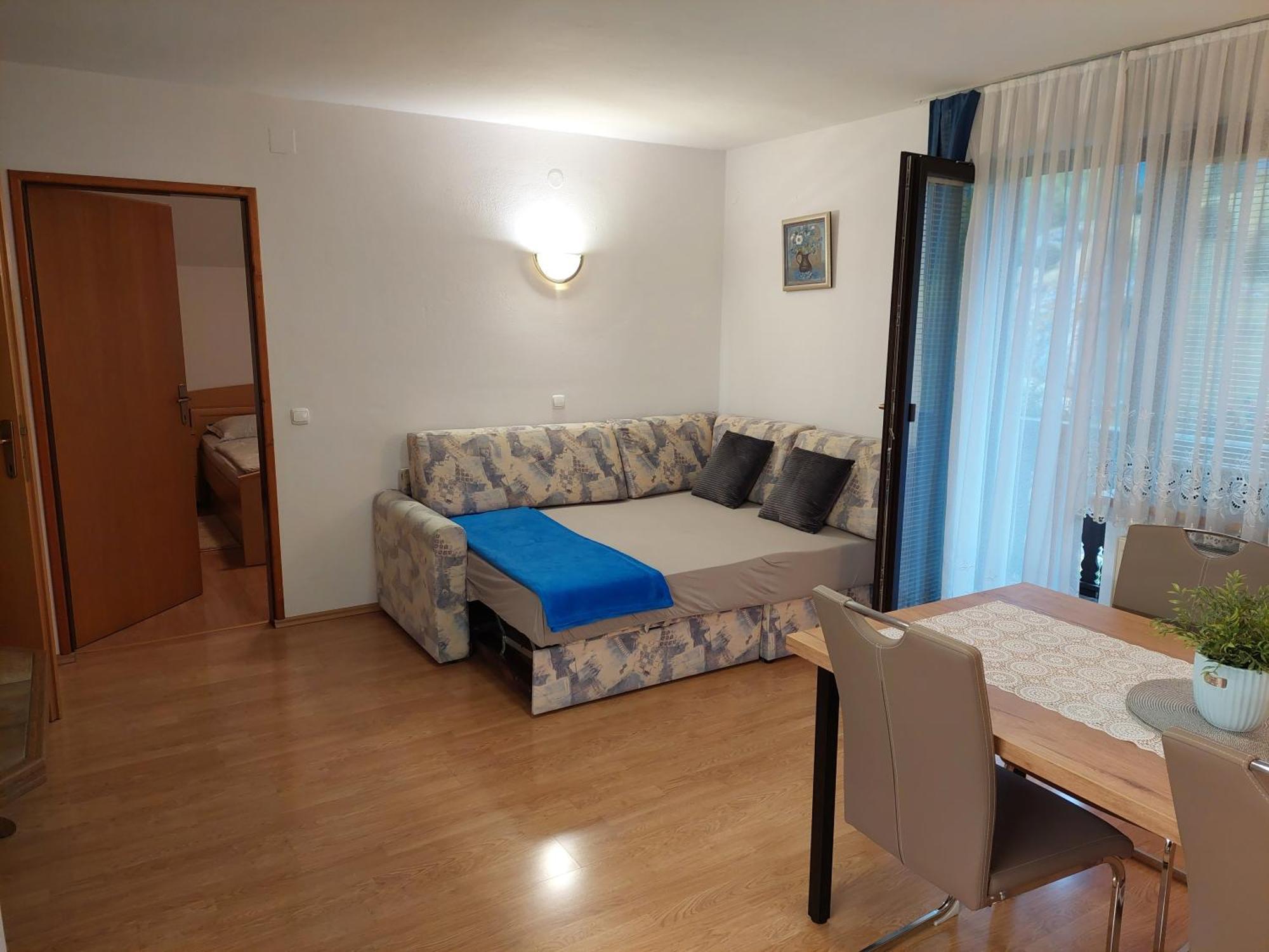 Apartmaji Vesna بوينج المظهر الخارجي الصورة